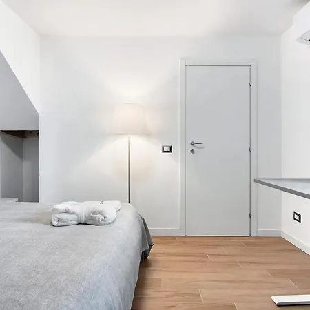 Fogazzaro View Apartment *