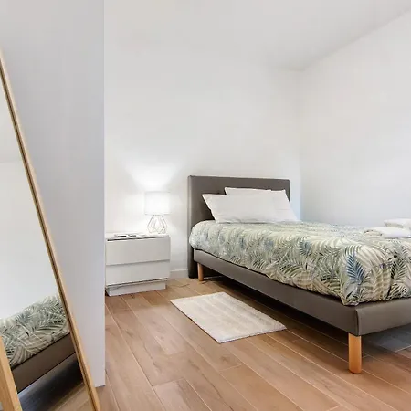 Fogazzaro View Apartment *